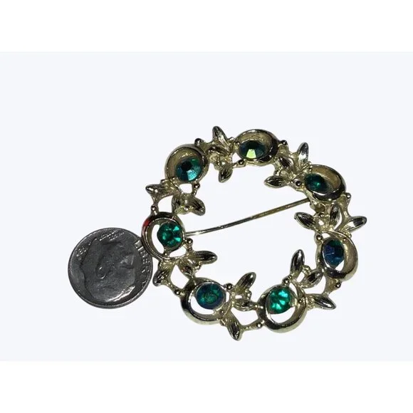Vintage BSK Round Silver-Toned Brooch With Green Blue Rhinestones - Picture 9 of 13